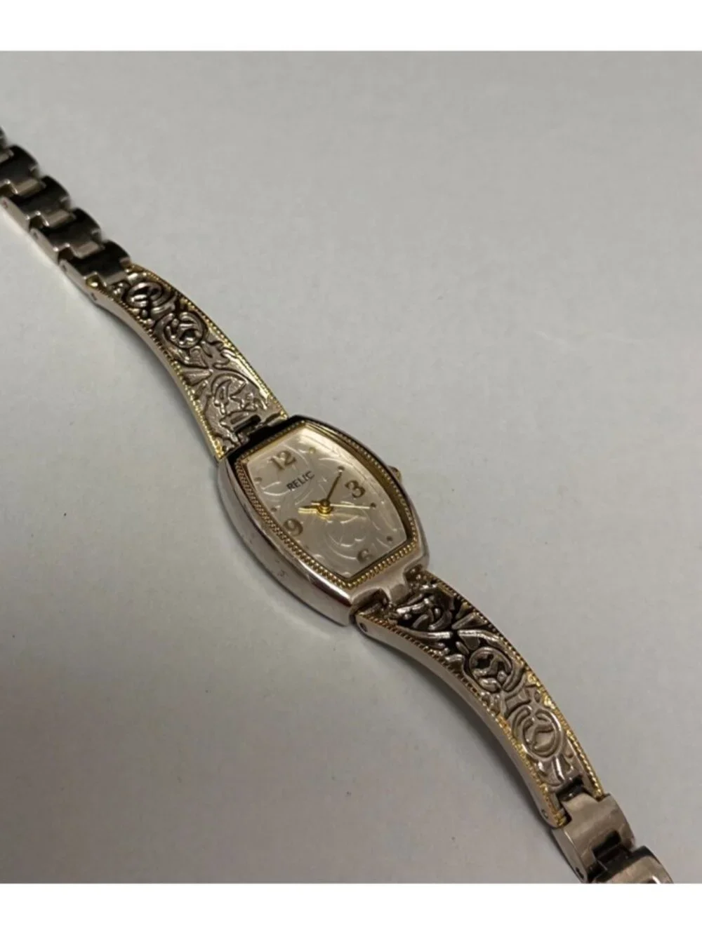 3/$30 Relic Watch Women Silver Gold Two Tone Floral Embossing New Battery 6